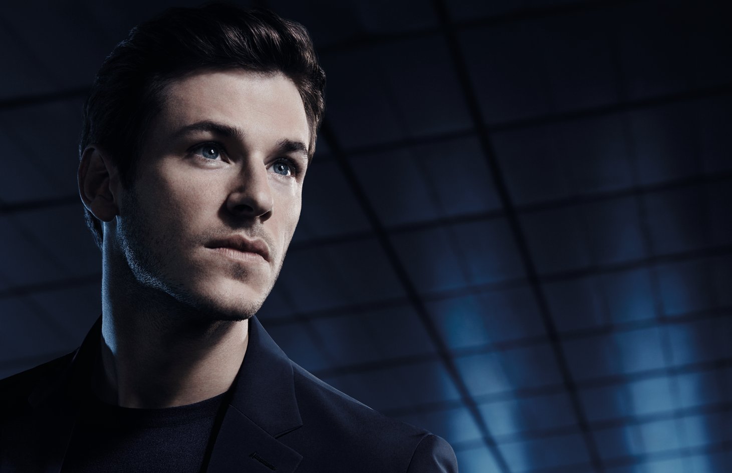 بخاخ السفر القابل لإعادة التعبئة من ماء عطر بلو دو شانيل