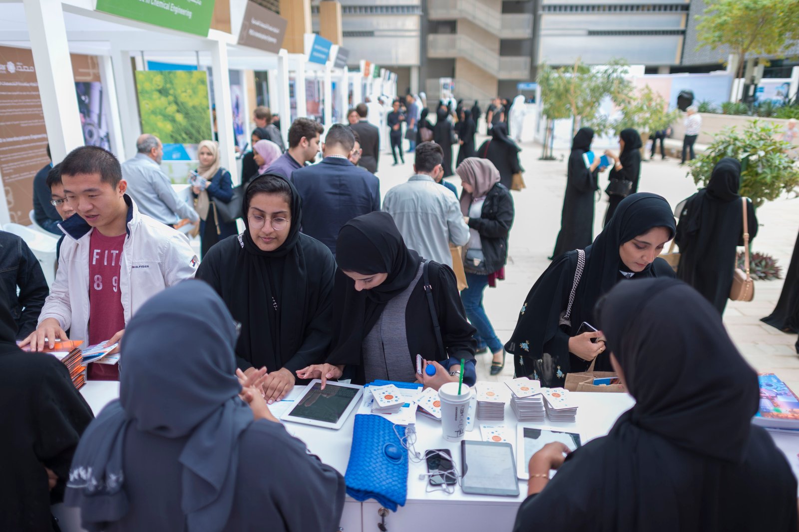 تعرفوا على الفرص التعليمية في معهد مصدر للعلوم والتكنولوجيا