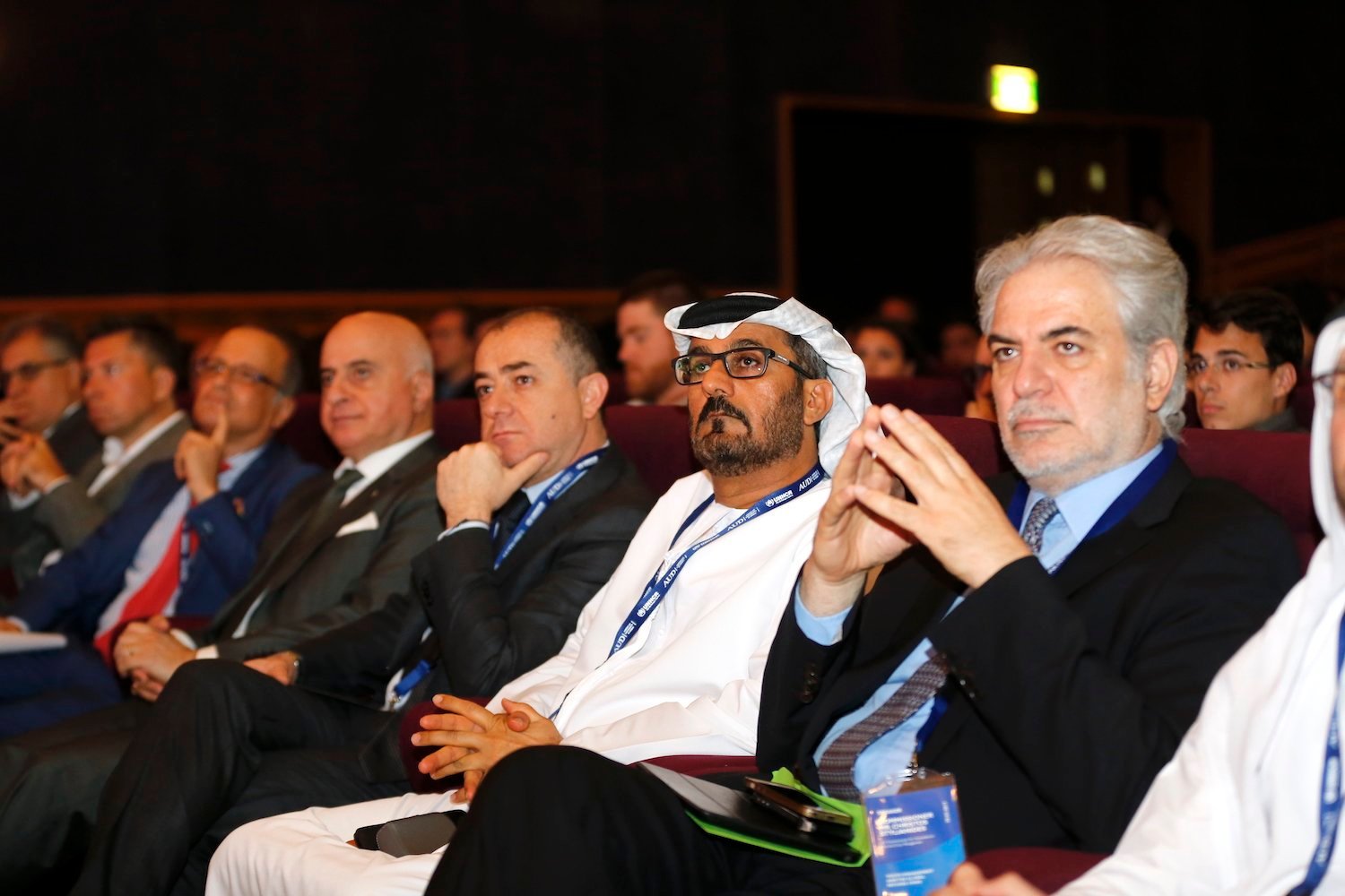 أمريكية دبي تستضيف مؤتمر “دور الشباب في أزمة اللاجئين”