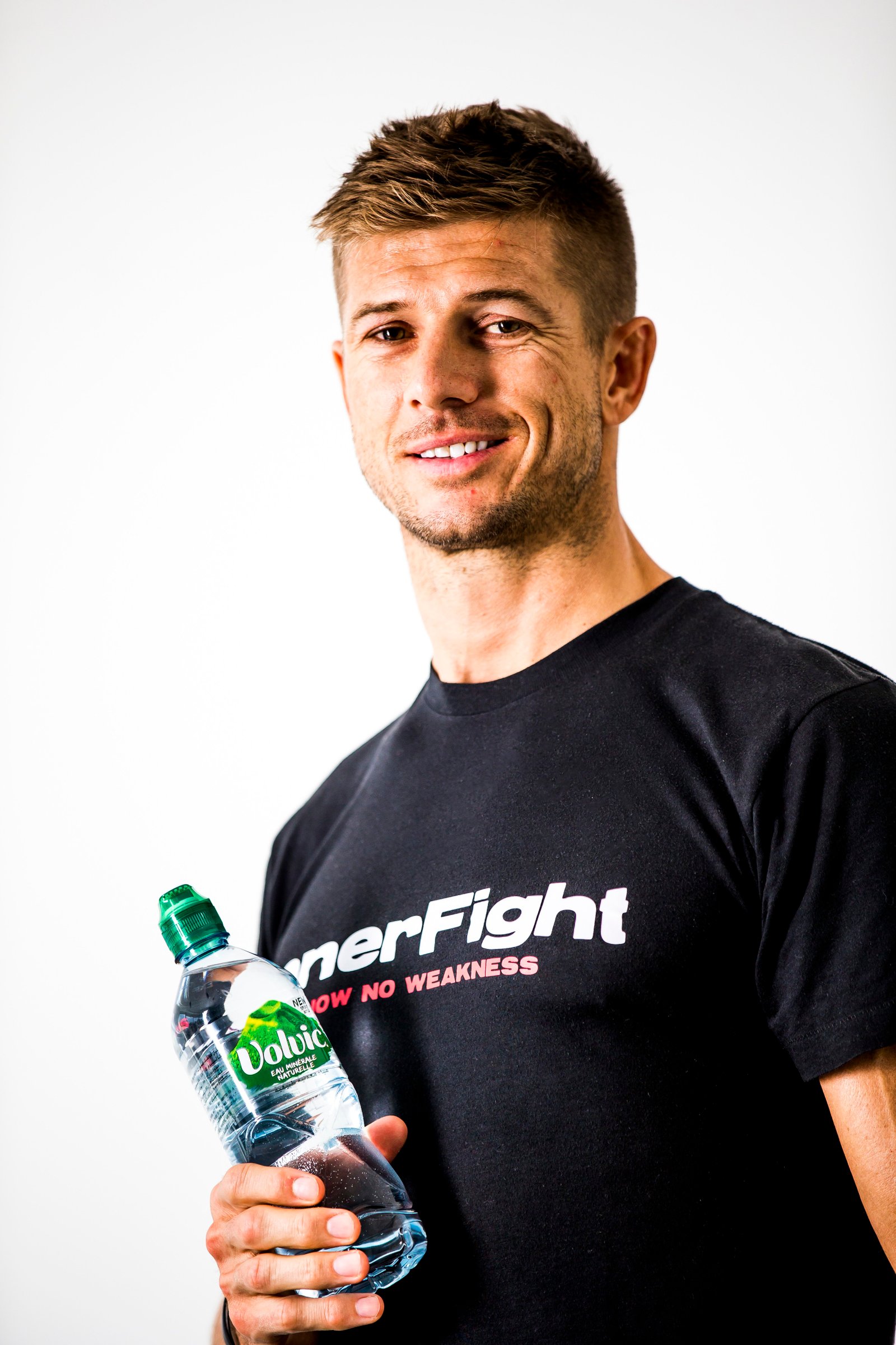 “ڤولڤيك” تعيّن الرياضي ماركوس سميث سفيراً لعلامتها التجارية