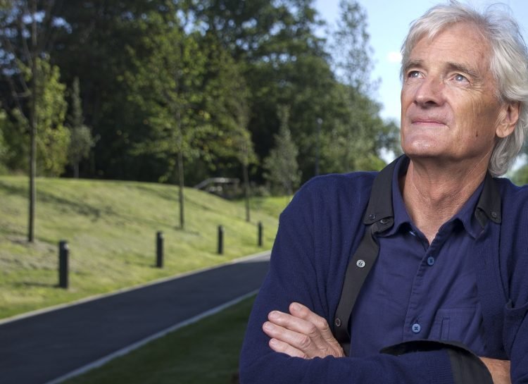 رائد الأعمال جيمس دايسون