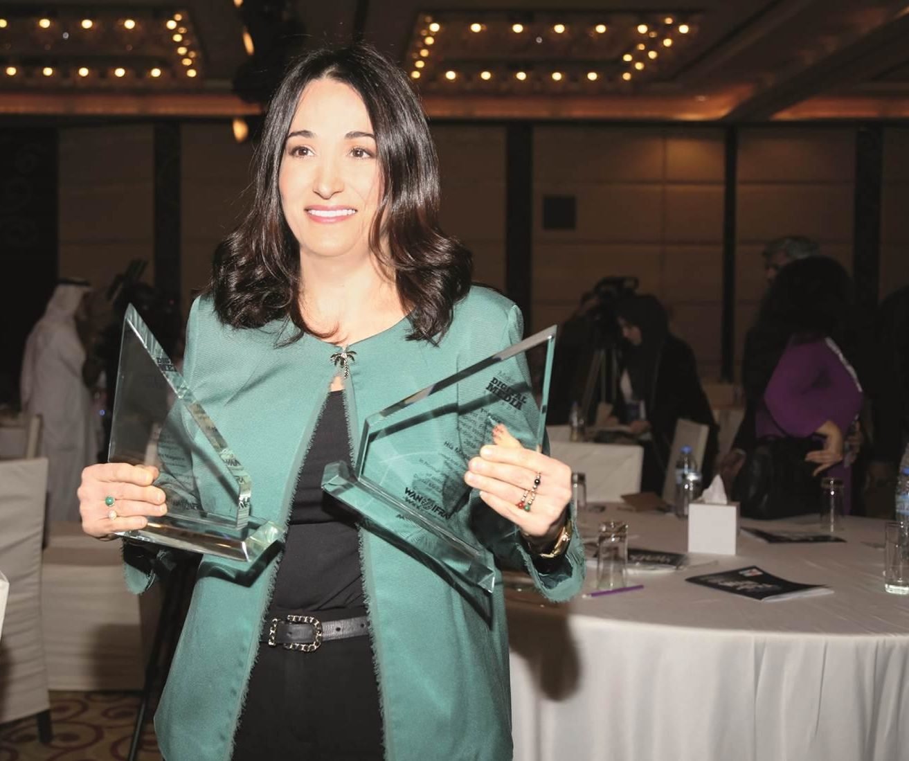 “هي”  تحصد جائزة أفضل موقع الكتروني في الشرق الأوسط في الترفيه وأسلوب الحياة