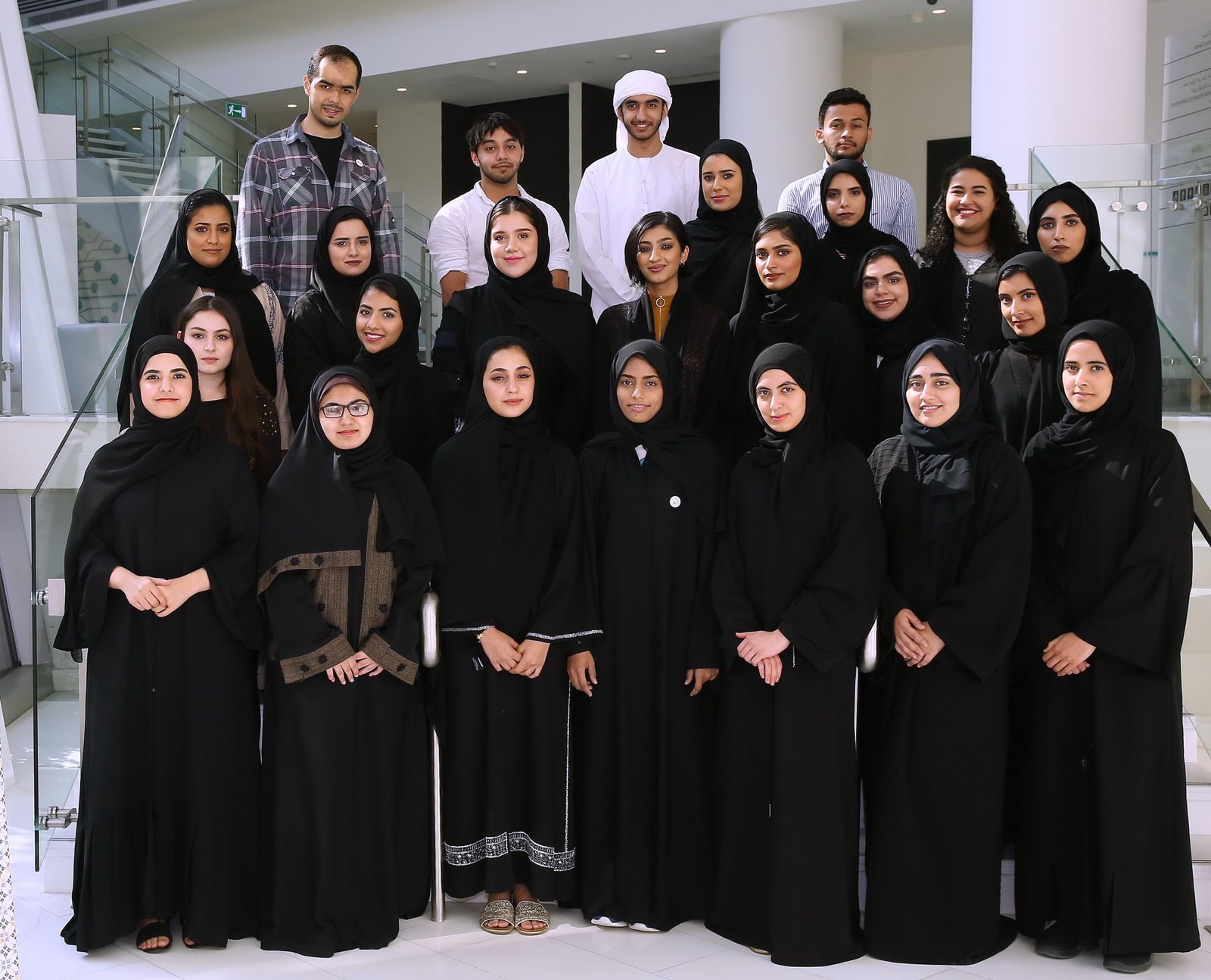 انطلاق برنامج منحة “الشيخ محمد بن زايد” لعام 2018 بحضور واضح للطالبات