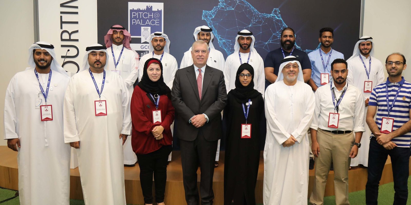 15 مبتكراً يتأهلون للمرحلة النهائية من مسابقة رواد القصر بحضور الأمير أندرو