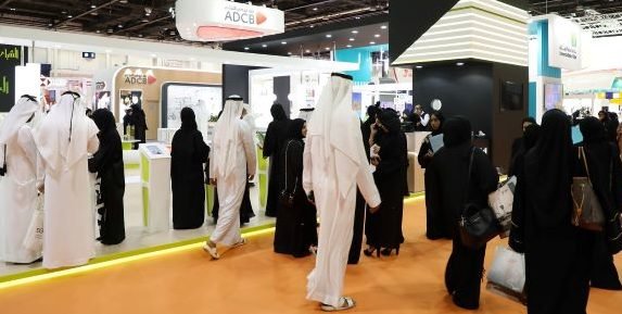 معرض الامارات للوظائف في دبي يوفر فرص عمل و نصائح للراغبين بالالتحاق بسوق العمل