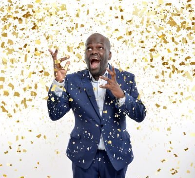 دبي تستقبل نجوم “ستاند أب كوميدي” عالميين خلال شهر إبريل