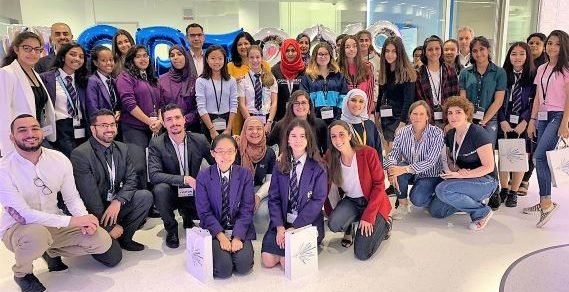 برنامج”فتيات في التقنية” لتعليم الفتيات على  اختيار المسارات التعليميةفي العلوم التقنية