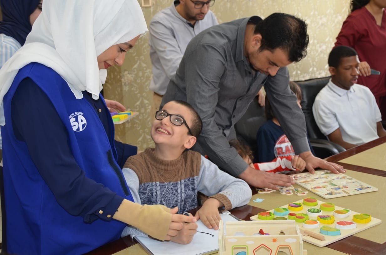 25 ألف درهم جائزة لطلبة من جامعة أبوظبي لدورهم مع أصحاب الهمم