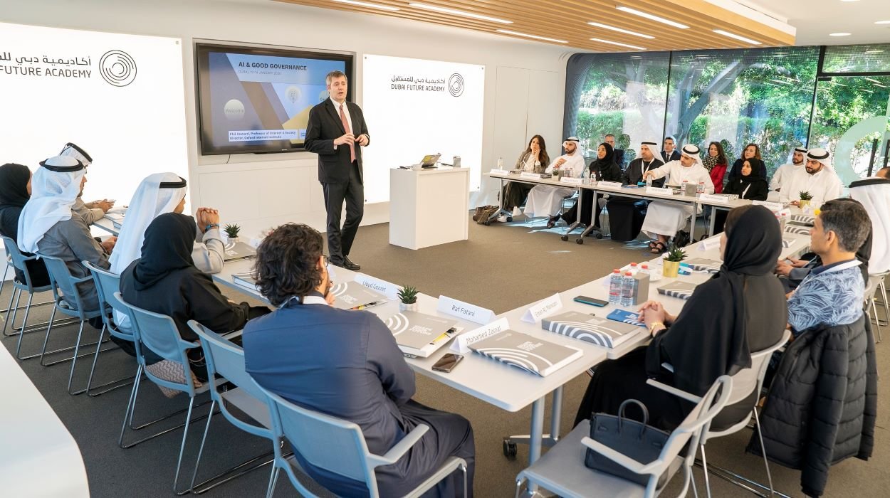 أكاديمية دبي للمستقبل تنظم دورة تدريبية لتطوير مهارات توظيف التكنولوجيا