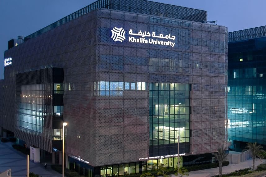 بحوث حول كورونا في جامعة خليفة