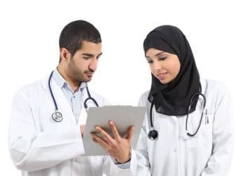 منح دراسية من مؤسسة الجليلة