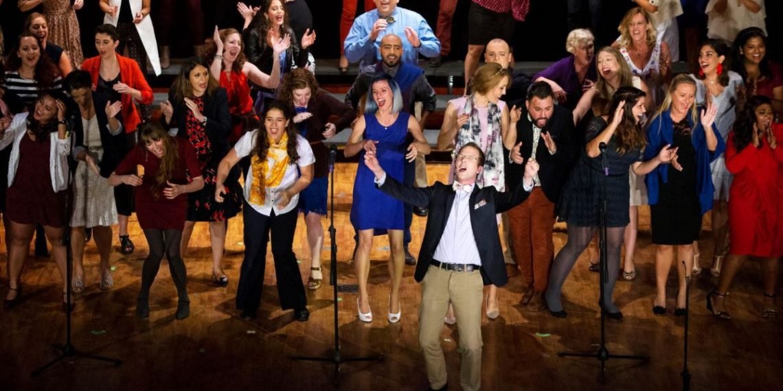 كورال أبوظبي يغني عن كوفيد19