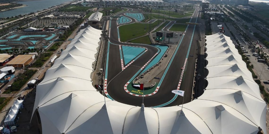 برامج منوعة في حلبة ياس