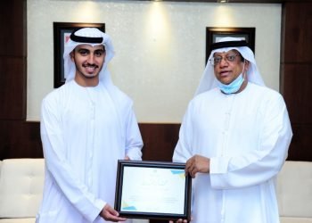 جامعة أبوظبي تكرم طلبتها المتطوعين