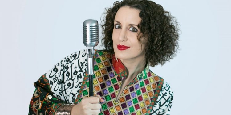 مينا ليسيون