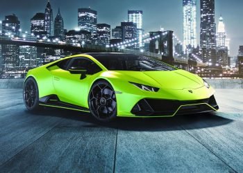 هوراكان إيفو فلو كابسيول من لامبورغيني