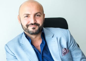 سام قواسمي-يوريكا