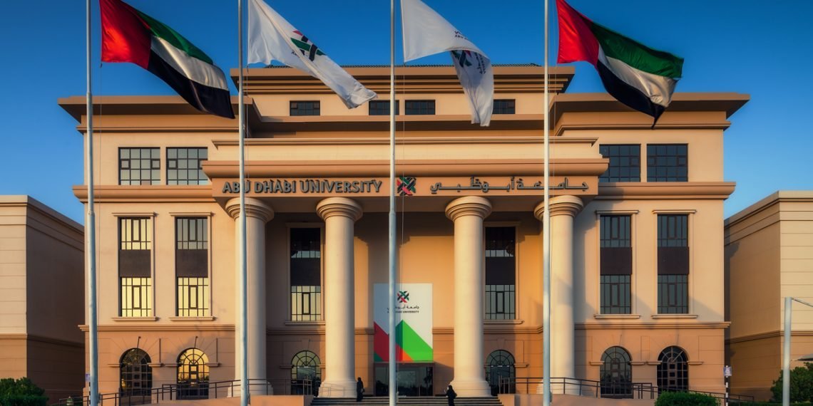 جامعة أبوظبي تدعم الموهبين في الألعاب الالكترونية