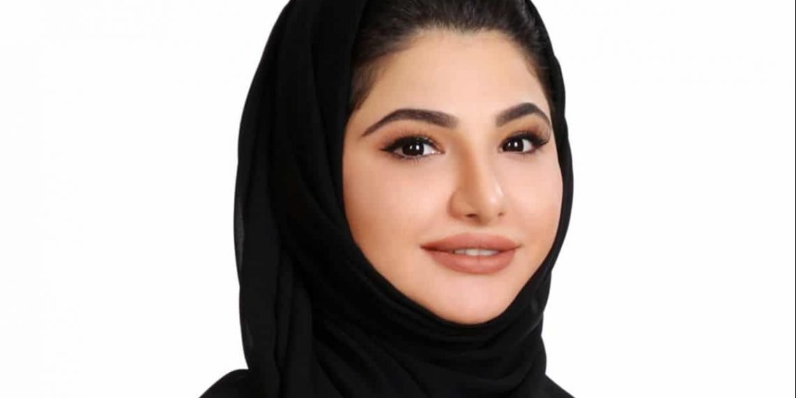 خديجة خليفة-القرية العالمية