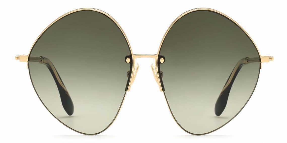 نظارات فيكتوريا بيكام الجديدة