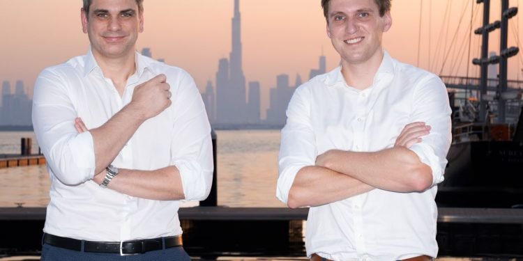 مؤسسا أوبونتيا فيليب جونستون ومانفريد ماير