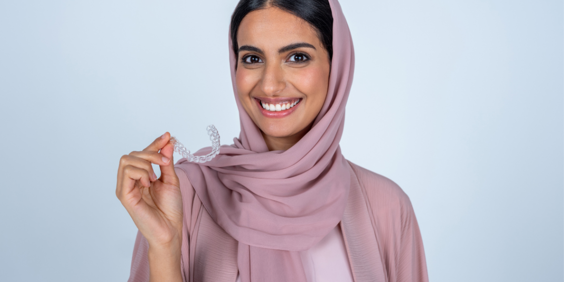 منصة سمايلنيو لتقويم الأسنان عن بعد