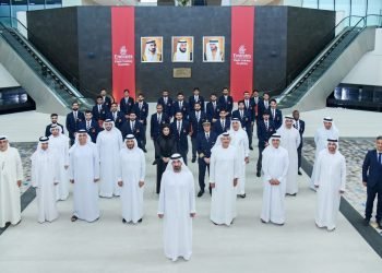 دفعة جديدة من خريجي أكاديمية الامارات لتدريب الطيارين