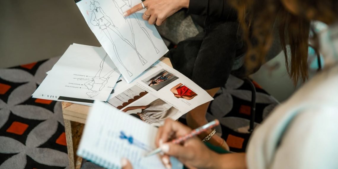 7 علامات أزياء من حاضنة الأعمال in5 للتصميم