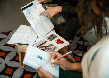 7 علامات أزياء من حاضنة الأعمال in5 للتصميم