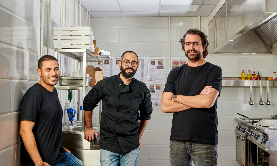 مؤسسو ذا فود لاب أحمد عثمان وكريم الدالي ووسام مسعود