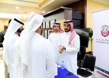 فرص عمل خلال معرض التوظيف في جامعة أبوظبي