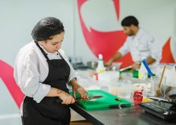 فتح باب التسجيل في كلية دبي للسياحة