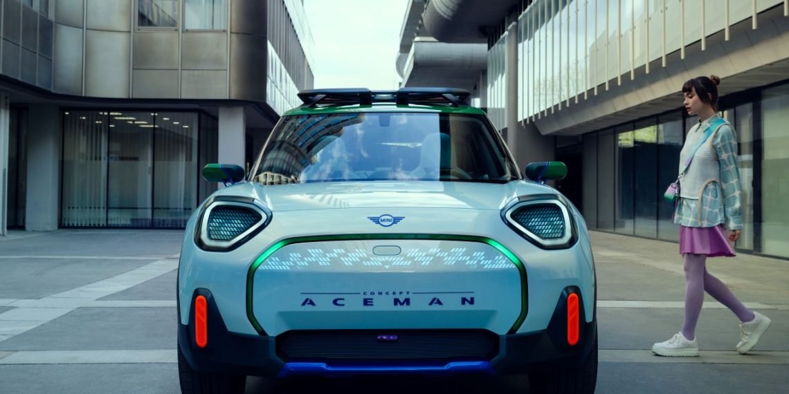 سيارة MINI Aceman الجديدة
