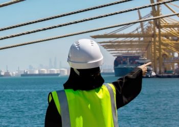 فرص عمل أفضل لخريجي برنامج طموحي