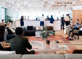 الشركات الناشئة في Hub71 تجذب مليار دولار