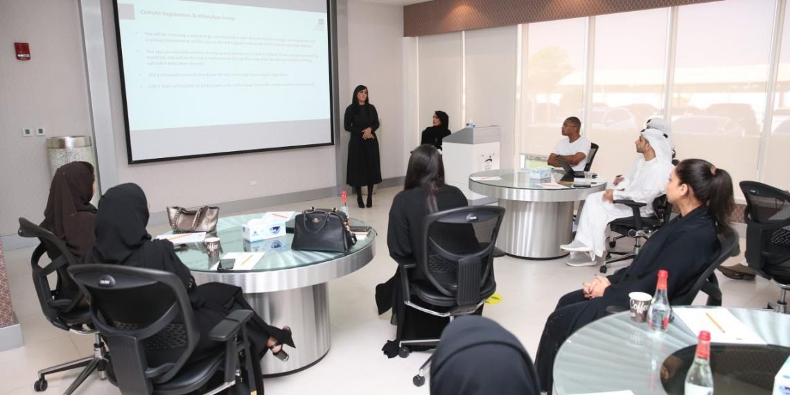 ابتعاث 38 اماراتيا الى جامعة أكسفورد