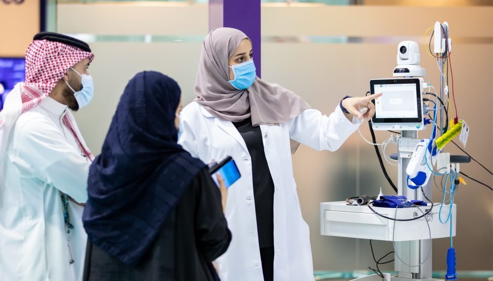 مشاركة طلبة الطب في معرض آراب هيلث 2023