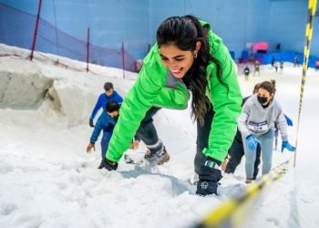 الجري على منحدرات سكي دبي