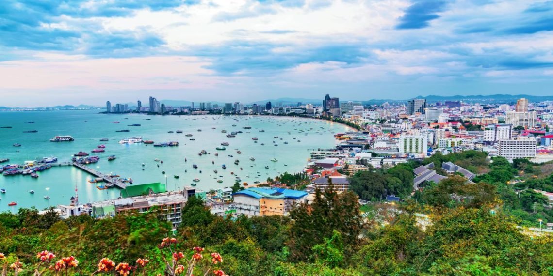 عرض فلاي دبي للسفر الى باتيا