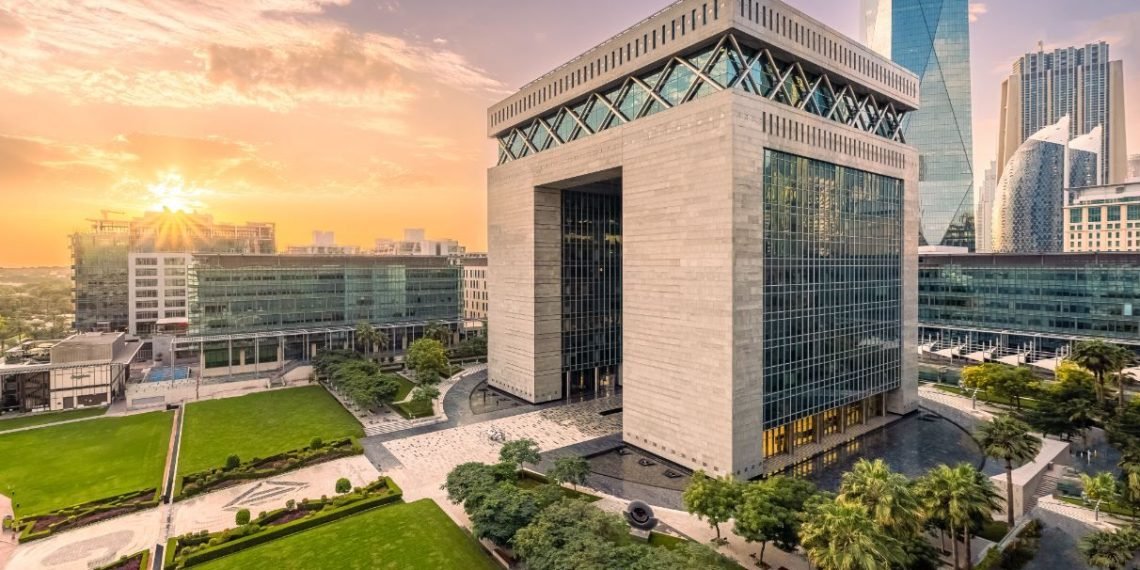 انطلاق برنامج أكسيليريت هير