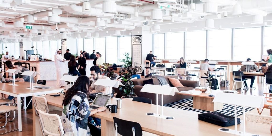 الشركات الناشئة الفائزة ببرنامج THE OUTLIERS