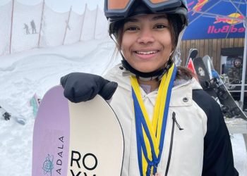 آمنة المهيري-بطلة التزلج على الجليد