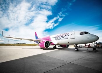 ويز إير رحلات بين لندن والقاهرة