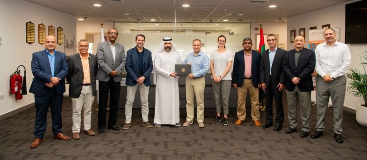 مذكرة بين الجامعة الأمريكية في الشارقة وإدنبرة