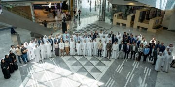 مشاركون في برنامج مسرعات مركز دبي للذكاء الاصطناعي