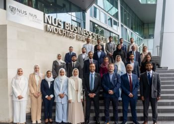 مشاركون في برنامج نافس في سنغافورة