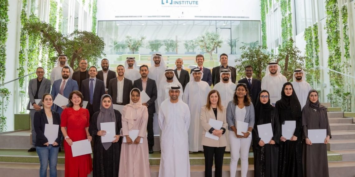 برنامج التدريب EDGE بالتعاون بين دو و هلت اي اف