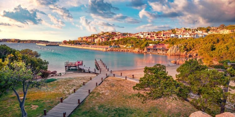 فلاي دبي الى أولبيا في ايطاليا