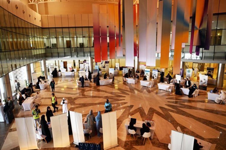 معرض اثراء في دبي وأبوظبي