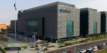 جامعة خليفة للعلوم والتكنولوجيا